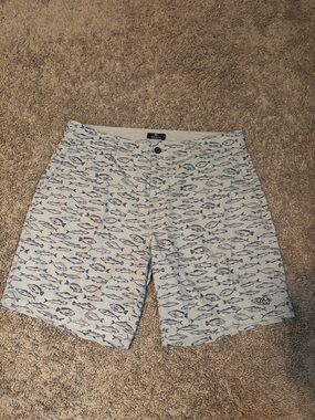 Sperry Light Blue Fish-Print Flat Front Men’s Shorts